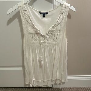 American Eagle White Flowing Tank Top - size Large